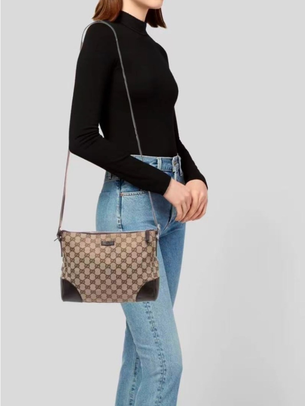 Gucci Shoulder Bag Joy Messenger in Brown/Beige Monogrammed Canvas crossbody bag